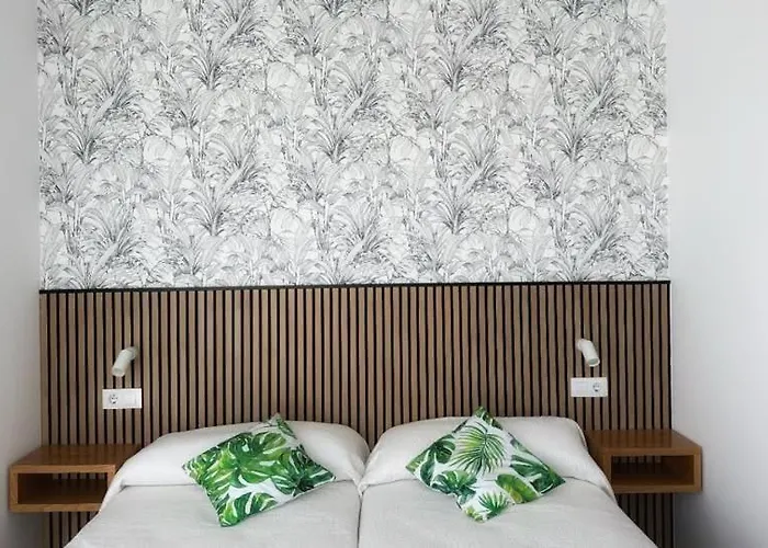 Hotel Playa De Sardineiro 2*